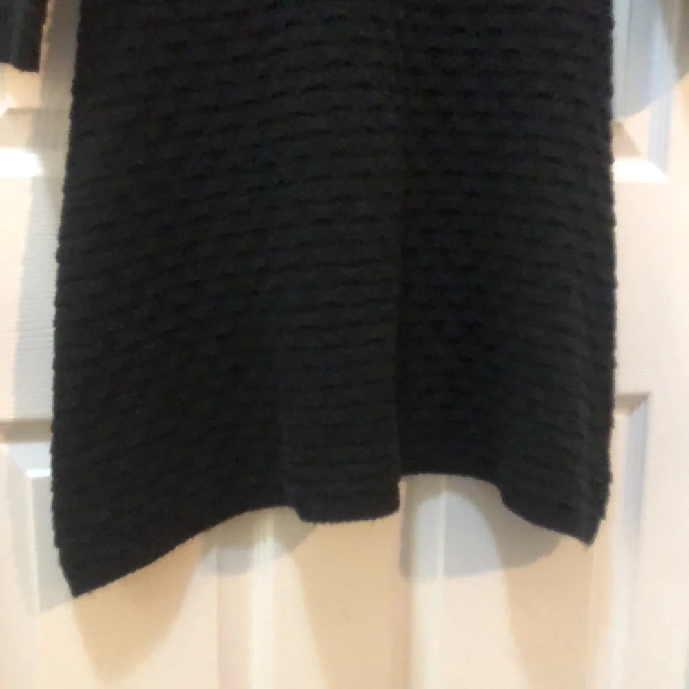 Black sweater dress ! - Picture 5 of 8